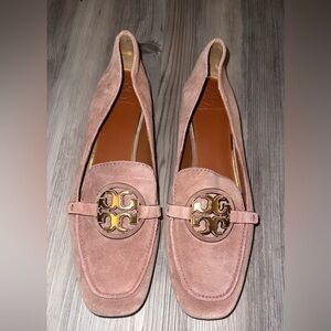 Tory Burch Metal Miller 15mm Loafer size 9M New Without Box Pink Peach Salmon